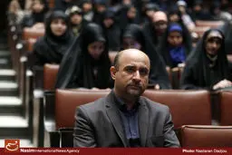 استاد سبزواری همیشه شاعر انقلاب باقی ماند