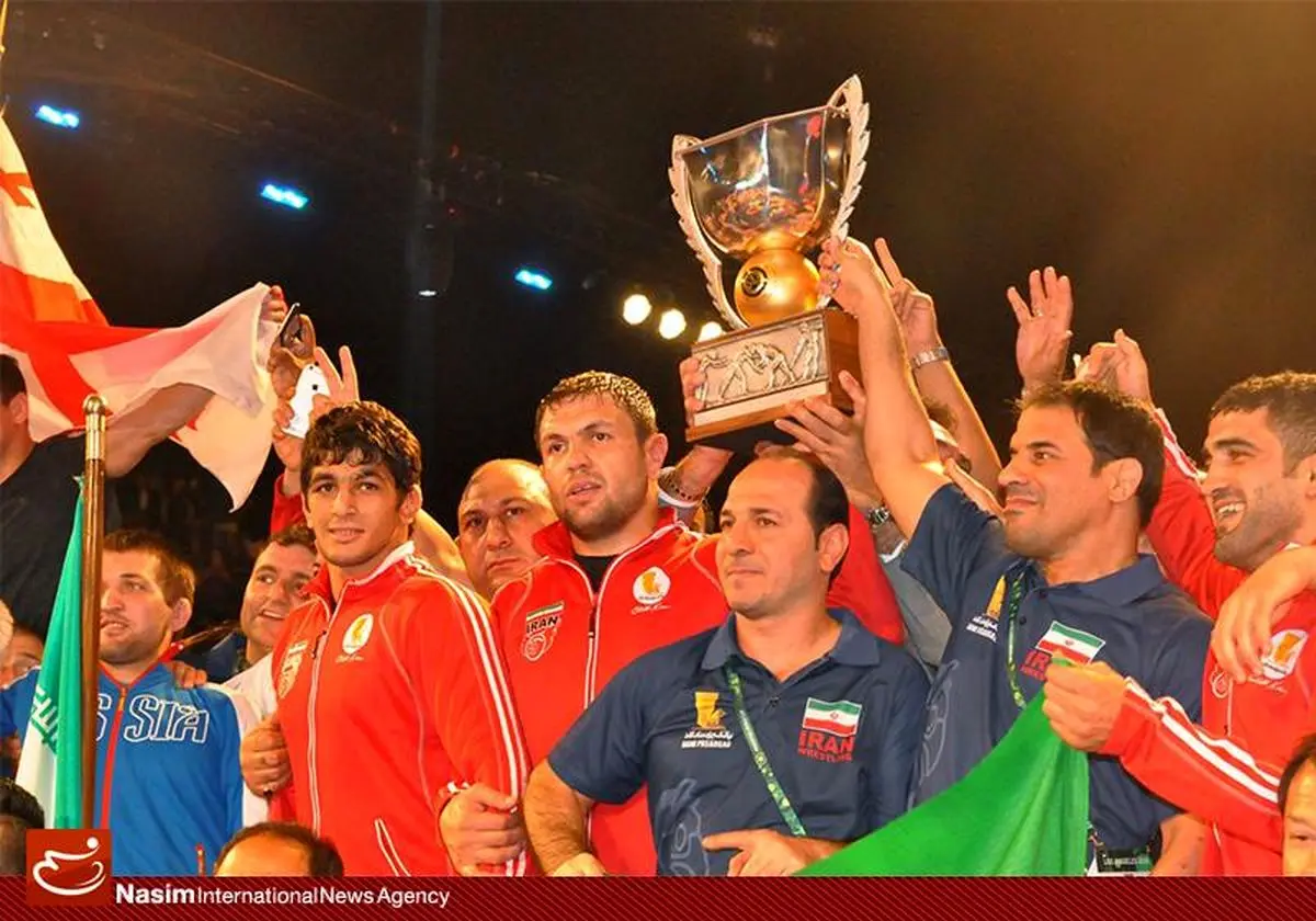 دیدار تیم‌های ایران و روسیه در رقابت‌های جام جهانی کشتی آزاد آمریکا