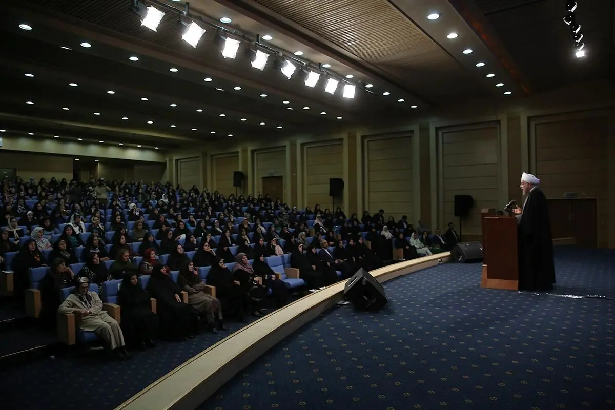 دولت یازدهم برای تحقق حقوق زنان، با همه توان فعال است
