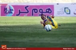باشگاه نفت تهران را توقیف امتیاز کنید