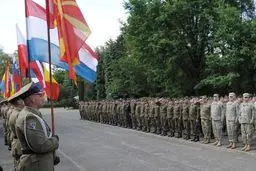 لهستان برای مقابله با داعش نظامی و جنگنده۱۶ به خاورمیانه می‌فرستد