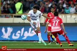 فرزاد حاتمی قراردادش را با تراکتورسازی تمدید کرد+عکس