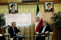 وزیر کشور: نگاه ما به پناهندگان افغانستان در ایران نگاهی انسانی است/ به بازگشت داوطلبانه پناهندگان به کشورشان معتقدیم