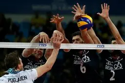 نظرات بازیکنان تیم ملی والیبال پس از پیروزی مقابل آرژانتین