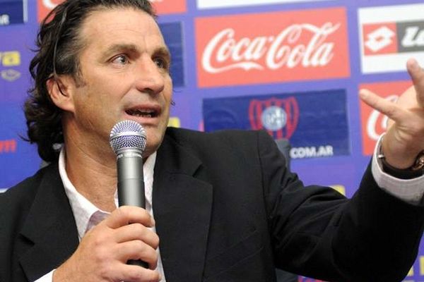 پیتزی: بازیکنان شیلی درخشان‌ترین فصل از فوتبال این کشور را نوشته‌اند