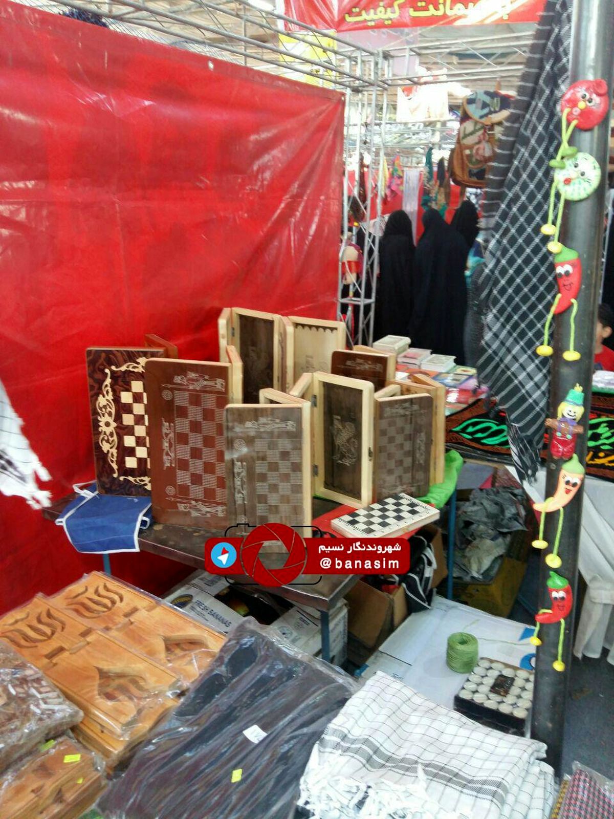 فروش زیورآلات و آلات قمار در نمایشگاه قرآن کرمان