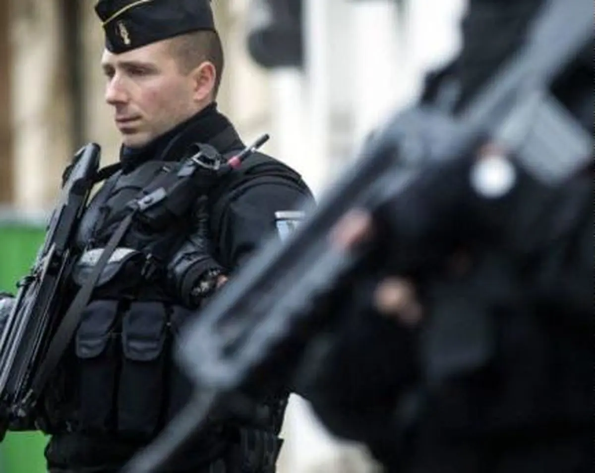 ایستگاه قطار شهری "لیون" در پاریس به طور کامل تخلیه شد