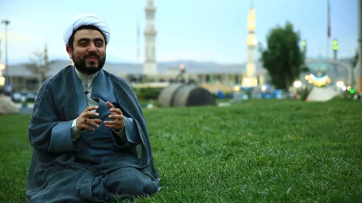 "سفیران هدایت" به سراغ جامعه هدف ۴۰۰ میلیونی یک مبلغ جوان رفت