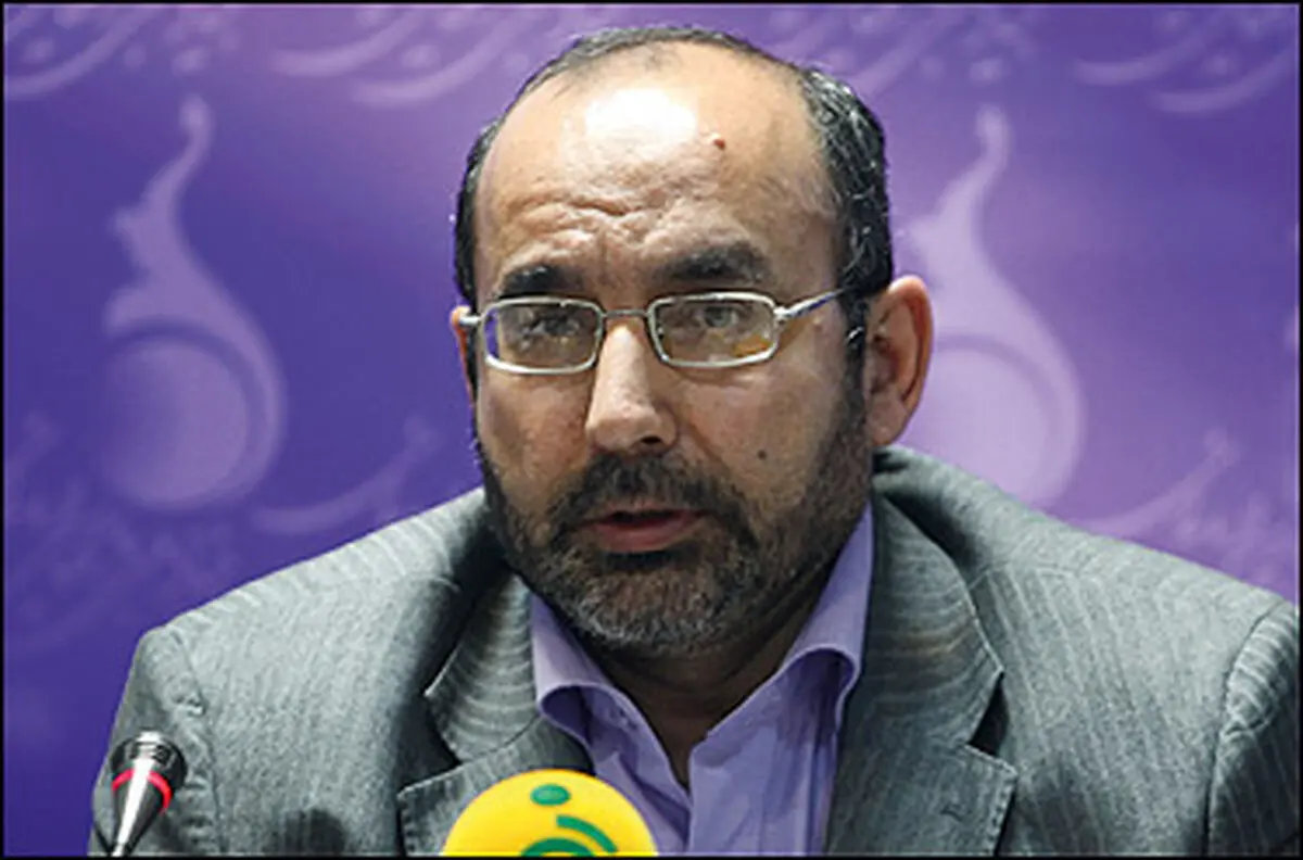 هدف دشمن در جنگ نرم جوانان و نوجوانان هستند