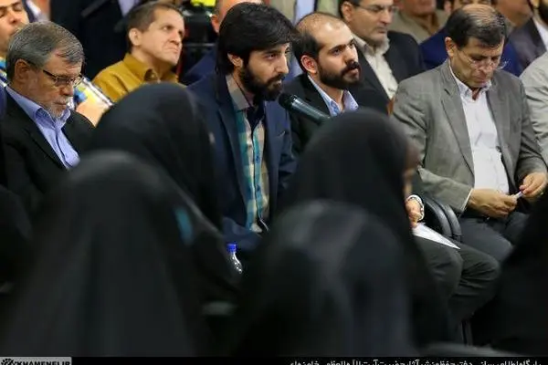 آقا شعر هتل کوبورگ را شعر بسیار خوب توصیف کردند/  تاکید ایشان بر بازگو گردن خیانت های امریکا