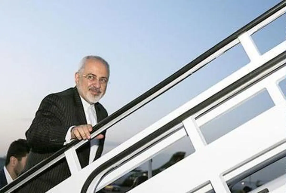 ظریف راهی پاریس شد