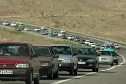 بارش باران و ترافیک نیمه سنگین در جاده‌های کشور