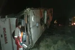 برخورد جدی با مسببان حادثه واژگونی اتوبوس سربازان
