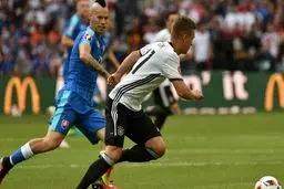 برتری آلمان مقابل اسلواکی در نیمه نخست