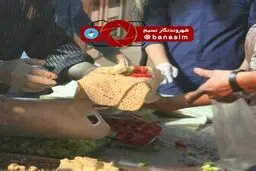 توزیع روزانه سه هزار بسته افطاری در منطقه ۷