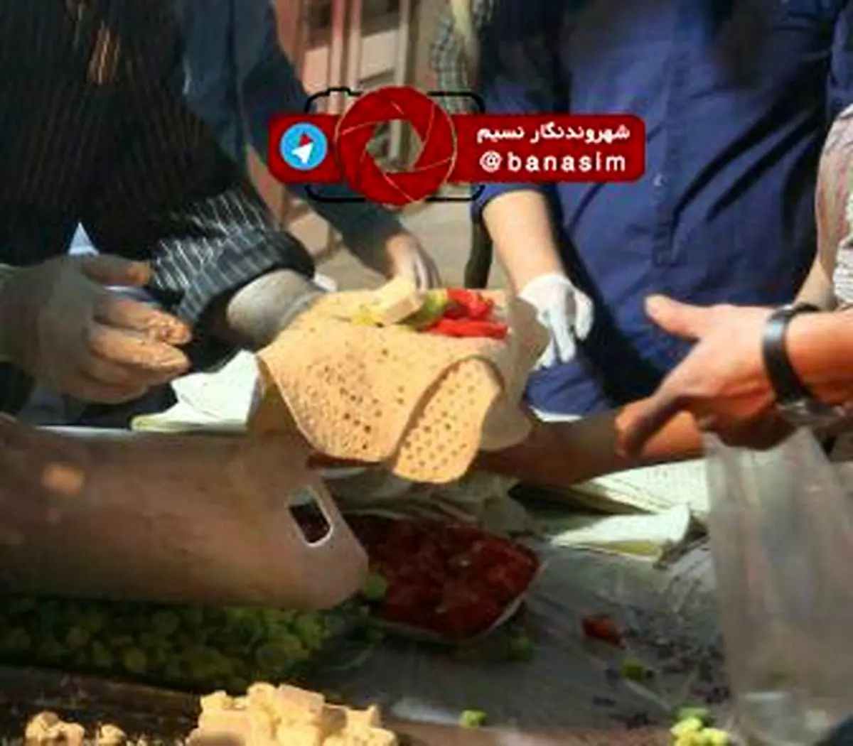 توزیع روزانه سه هزار بسته افطاری در منطقه ۷