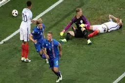 شکست انگلیس در نیمه نخست دیدار با ایسلند