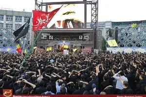 شانزدهمین اجتماع مدافعان حرم در میدان امام حسین(ع)