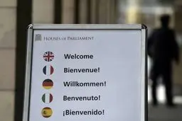 انگلیس از اتحادیه برود،  زبان انگلیسی هم می‌رود!