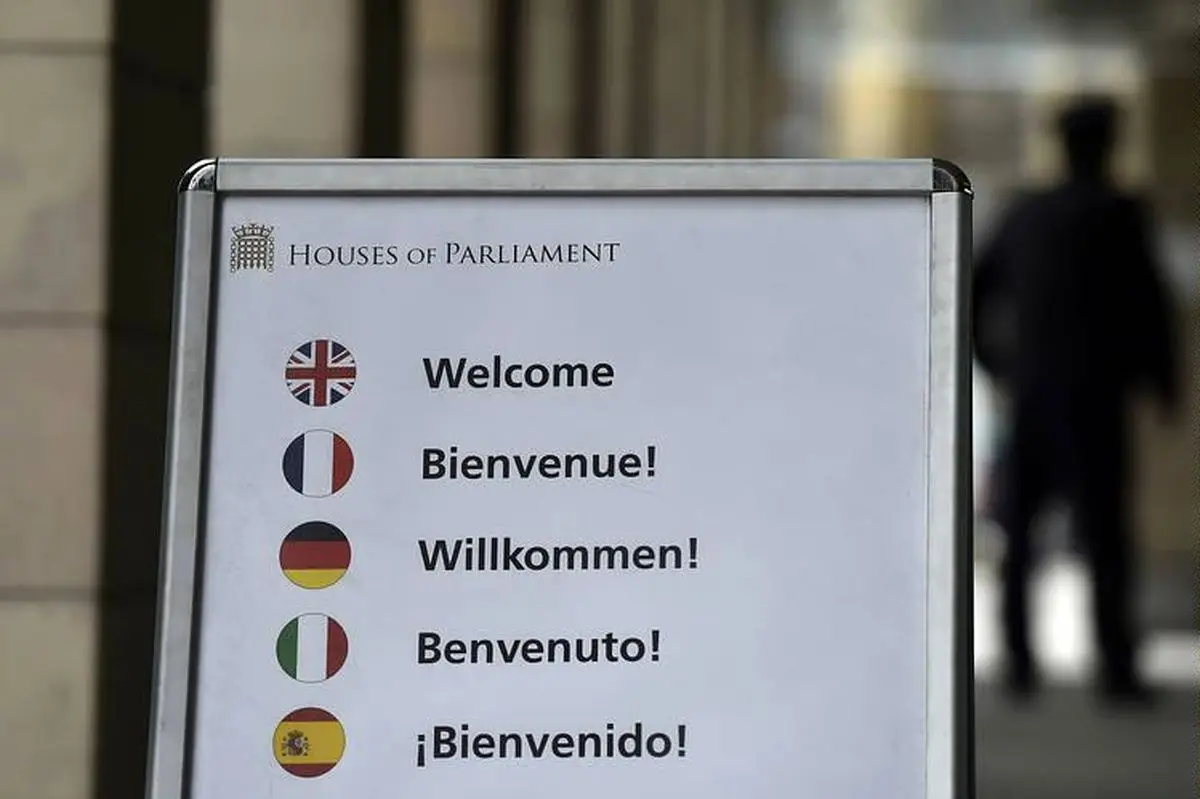 انگلیس از اتحادیه برود،  زبان انگلیسی هم می‌رود!