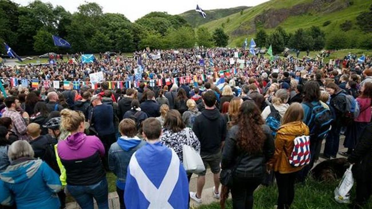 تظاهرات مردم اسکاتلند در اعتراض به رای خروج از اتحادیه اروپا