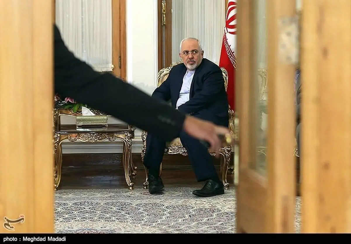 ظریف در سفر به قم به شکل خصوصی با برخی از مراجع  دیدار کرد