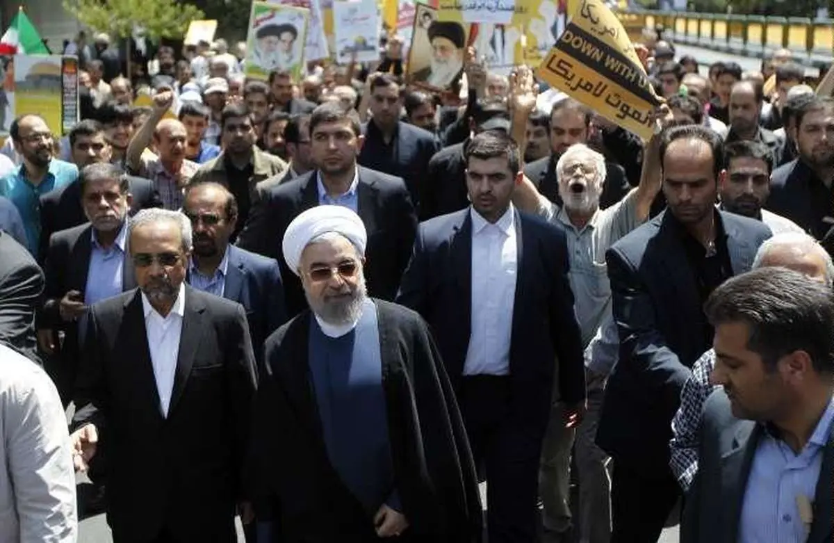 روحانی به جمع راهپیمایان روز قدس پیوست