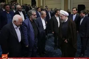 ضیافت افطار رئیس‌جمهور با جمعی از اهالی فرهنگ و هنر