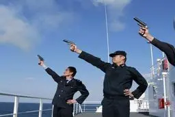 مانور نظامی چین در دریای چین در پی رای دادگاه بین‌المللی