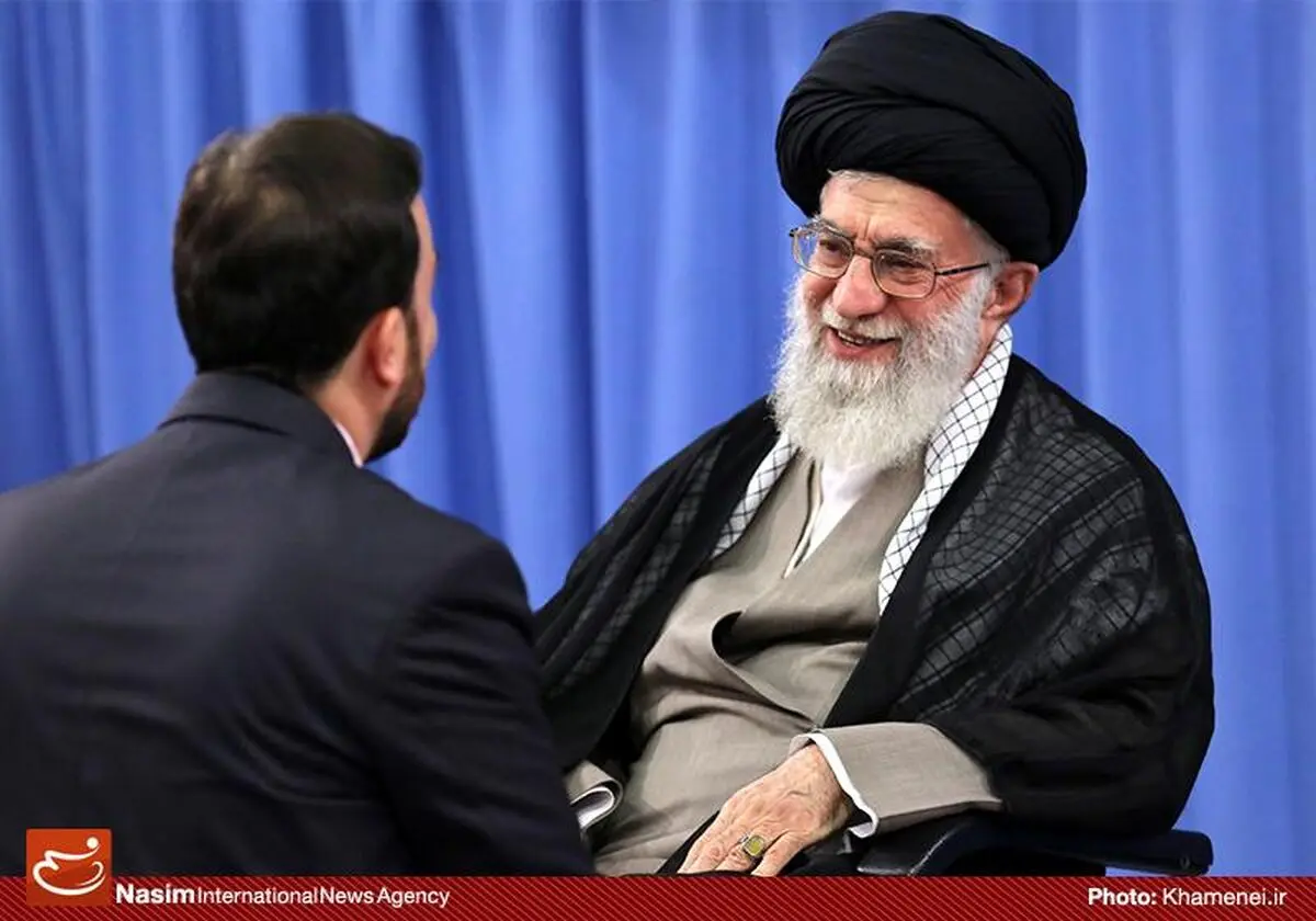 دیدار جمعی از دانشجویان با رهبر معظم انقلاب