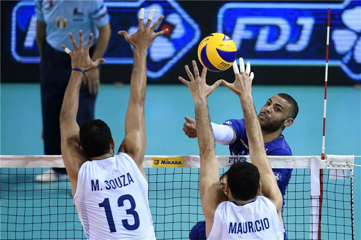 برزیل در فرانسه میزبان را شکست داد