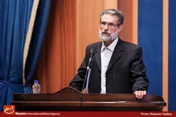 جشنواره قلم زرین بدون کمک ارشاد برگزار شده است