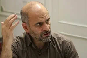 فرشاد مومنی: لایحه دولت برای برنامه ششم توسعه فاجعه است/ دولت روحانی راه را اشتباه رفته