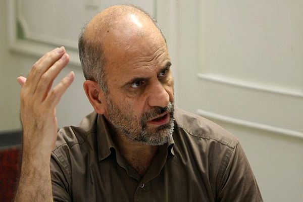 فرشاد مومنی: لایحه دولت برای برنامه ششم توسعه فاجعه است/ دولت روحانی راه را اشتباه رفته