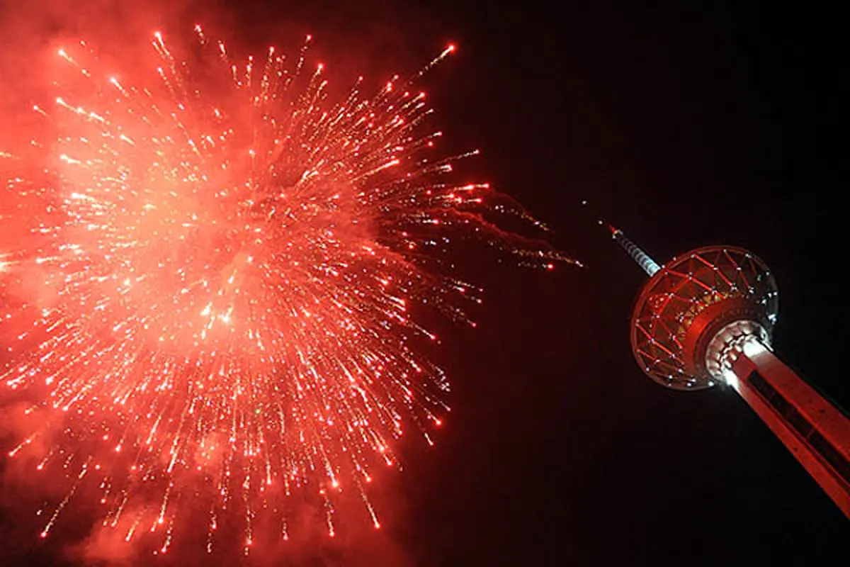 آسمان تهران در شب عید سعید فطر نورباران می‌شود