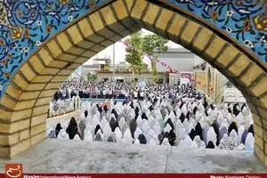 نماز عید سعید فطر در امامزاده صالح(ع) و سیدحمیده خاتون باغ فیض