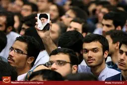 انقلابی‌گری مستحبی نیست