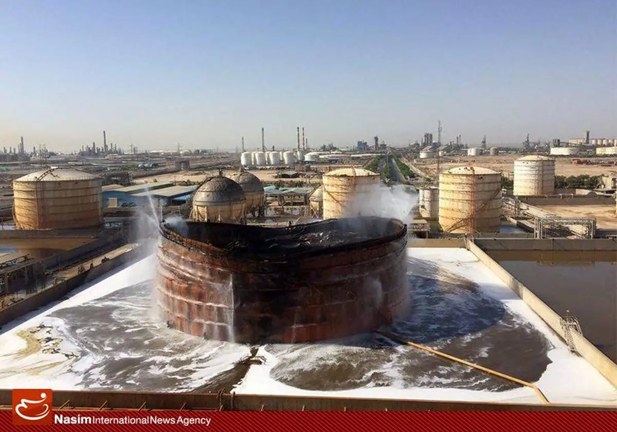 مخزن پتروشیمی بوعلی در ماهشهر پس از خاموش کردن آتش