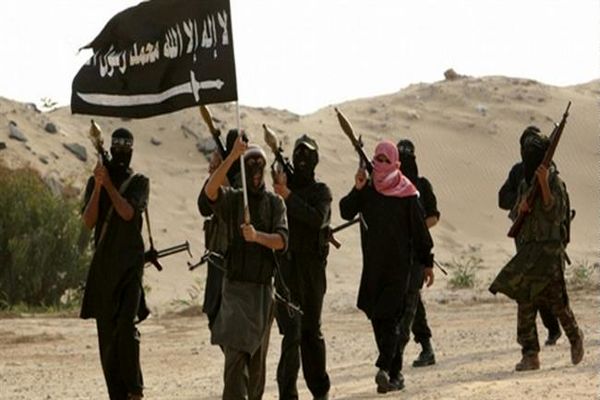 درگیری تروریست‌های داعش و القاعده با یکدیگر در جنوب یمن