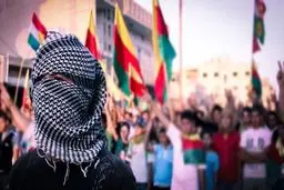 از خرقه اسلامی‌نمایی کمونیست‌‌های پژاک تا بیعت با اسلام مرتجع سعودی