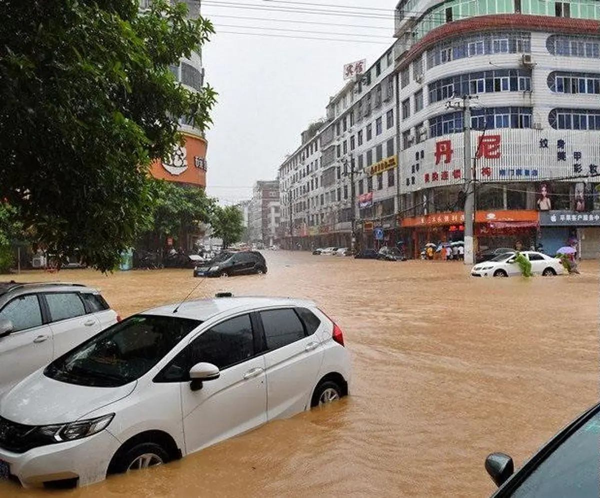 ۱۹۰ کشته و زخمی بر اثر وقوع سیل و طوفان در چین