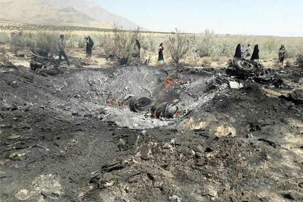 یک فروند جنگنده سوخو ۲۴ حوالی شیراز سقوط کرد/ خلبانان با موفقیت ایجکت کردند + تصاویر