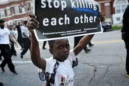 سیاهپوست ایرانی‌تبار به BBC فارسی: در آمریکا ما را اذیت می‌کنند