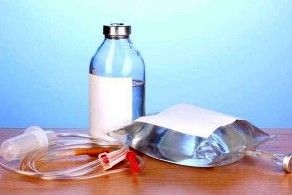علت کمبود سرم در کشور مشخص شد/ ۳۰ میلیون بطری سرم وارد می‌شود