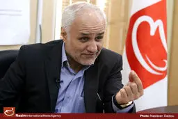 چرا یک مربی بیگانه باید هزار برابر جوانان ما حقوق بگیرد و هر روز هم غر بزند؟