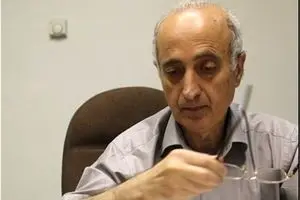 حکیمی‌پور: صفدر حسینی و برخی از مدیران درون دولت تیم و باند دارند/ رفتار طیب‌نیا در برابر فیش‌های حقوقی متناقص است