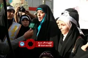 عکس خبری :: تجمع عفاف و حجاب در میدان جمهوری تهران