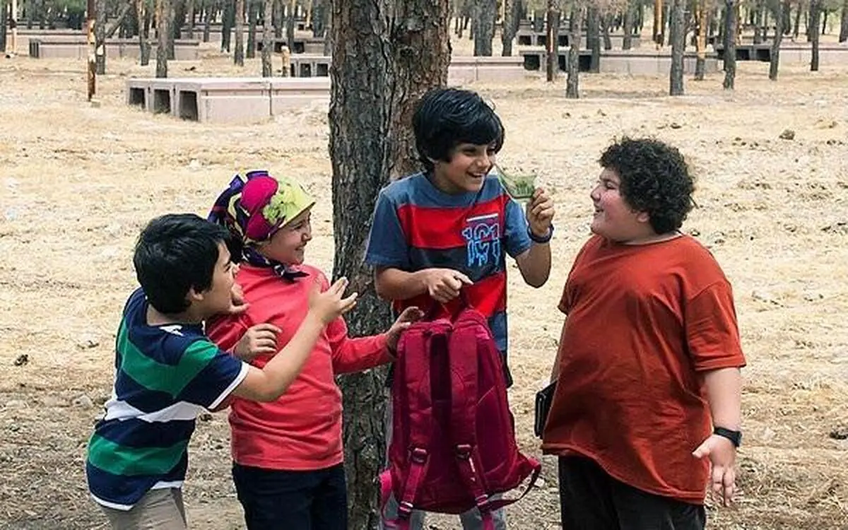 فیلم "قهرمانان کوچک" در موضوع حمایت از تولید ملی پیش قدم شده است