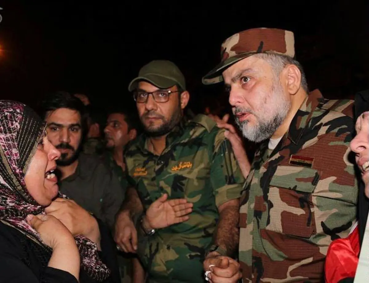 حضور "مقتدا صدر" در محل حادثه انفجارهای خونین "الکراده" بغداد