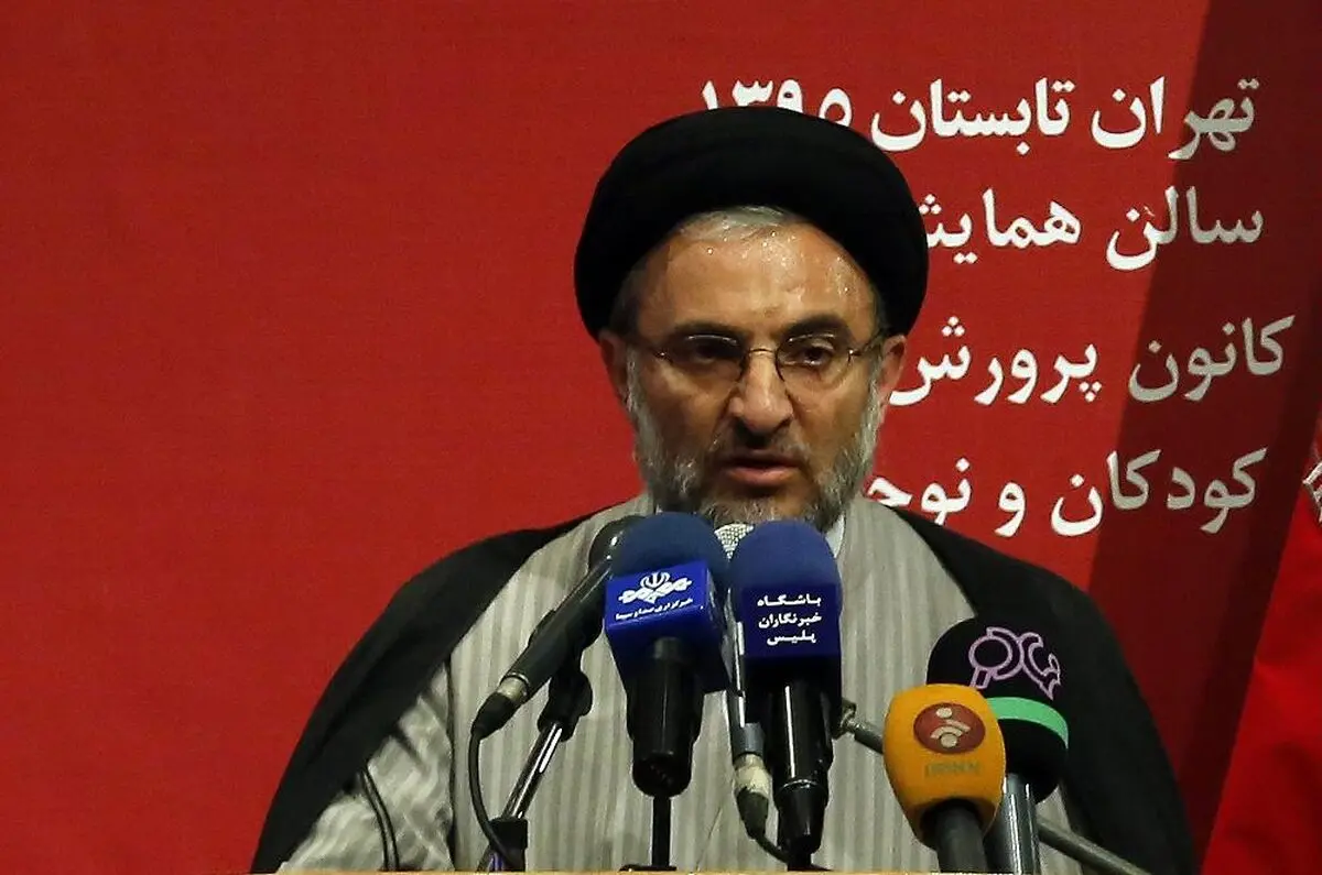مقابله با بدحجابی، عزم و همت خانوادگی را می‌طلبد